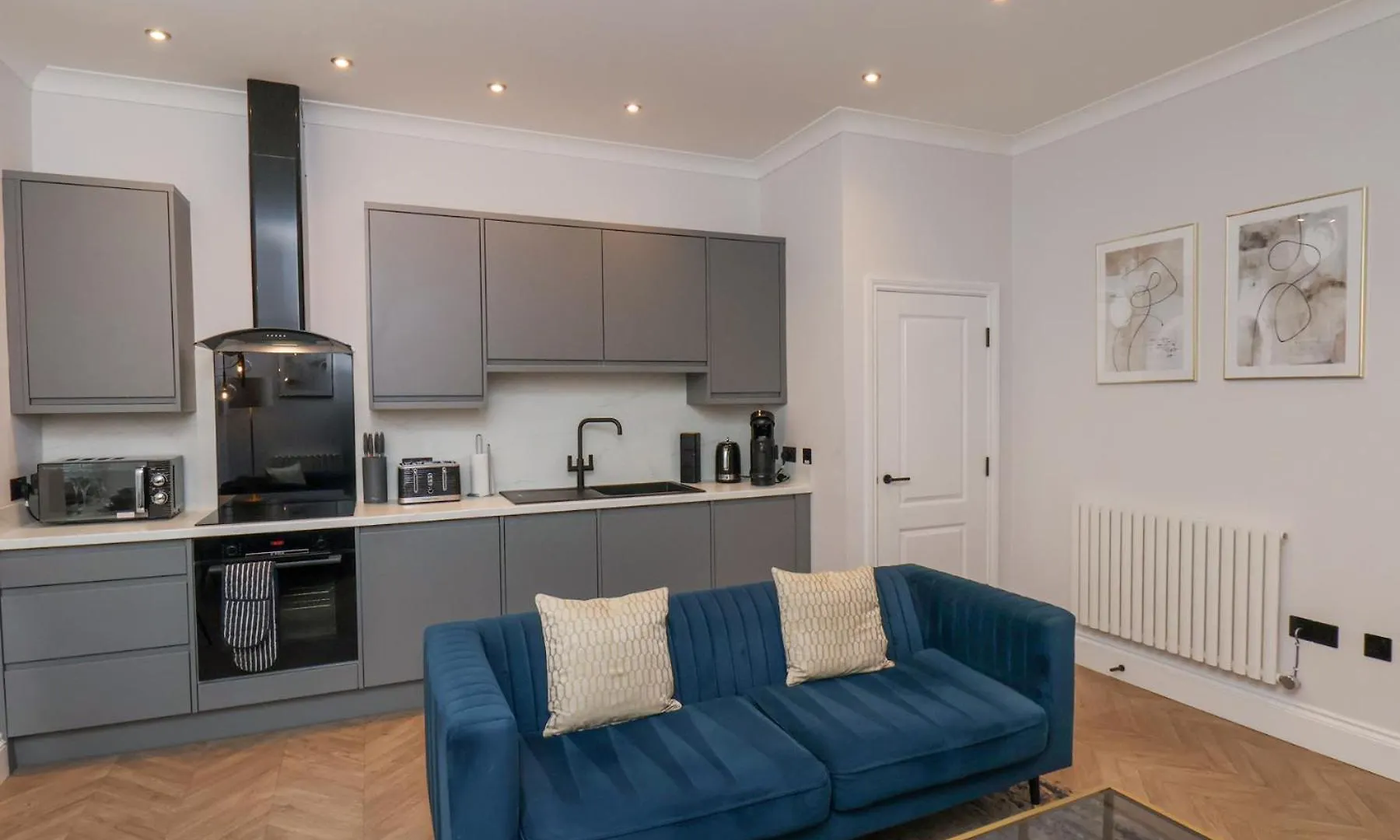 201 The Salisbury Apartman Scarborough
